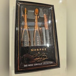 Morphe nose contour brush set rose gold. Never been opened